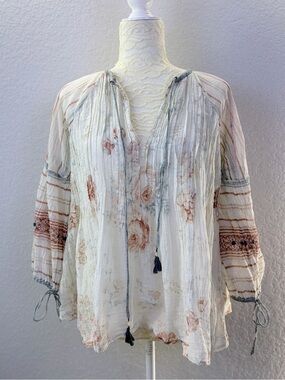 D’Ascoli 100% Cotton Gauze Pintuck Peasant Blouse Small Floral Tassel Tie Boho